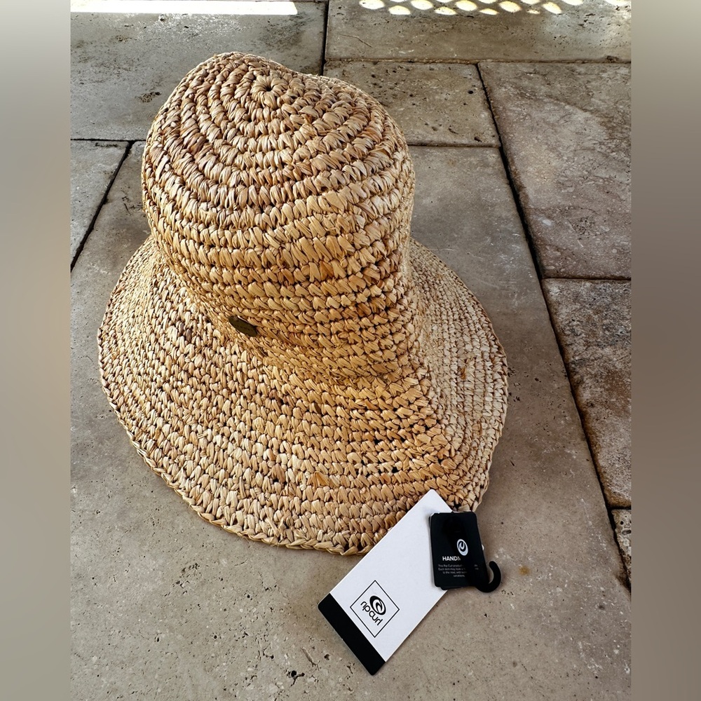 Brand New Rip Curl Straw Hat NWOT